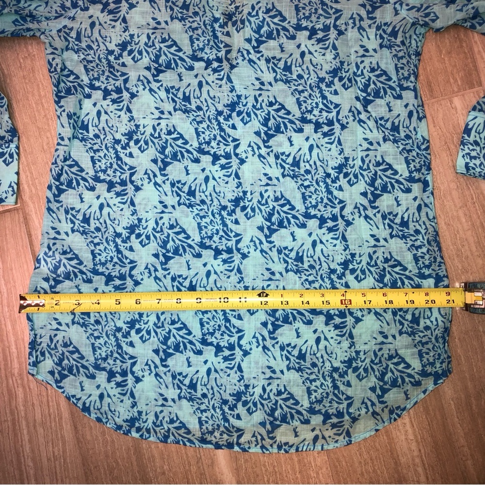 Vineyard Vines coverup Size XS - 3/4 length sleeves - Picture 6 of 7
